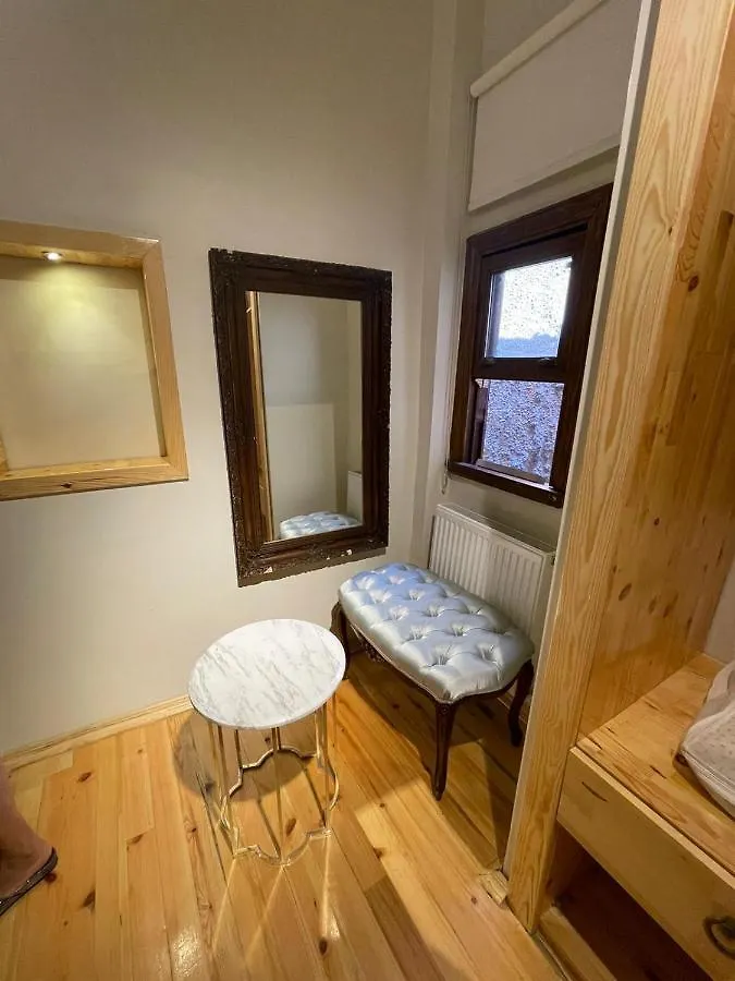 Guest house Fatih Balat Tarihin Icinden Konut - 3 Hotel Istanbul Turkey